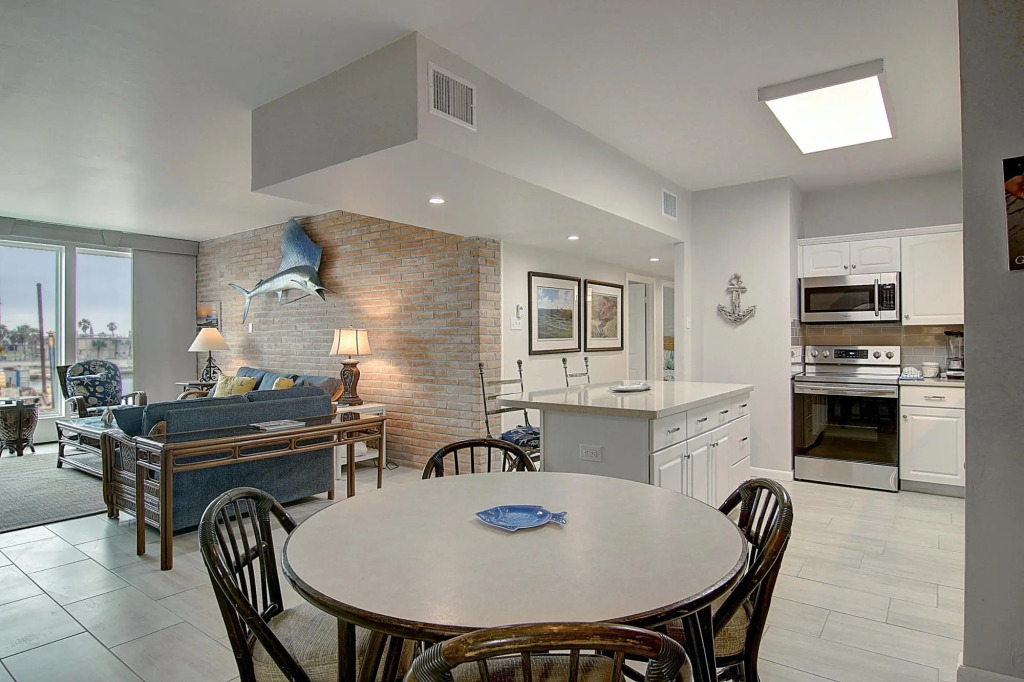 Channelview    105 in Port Aransas