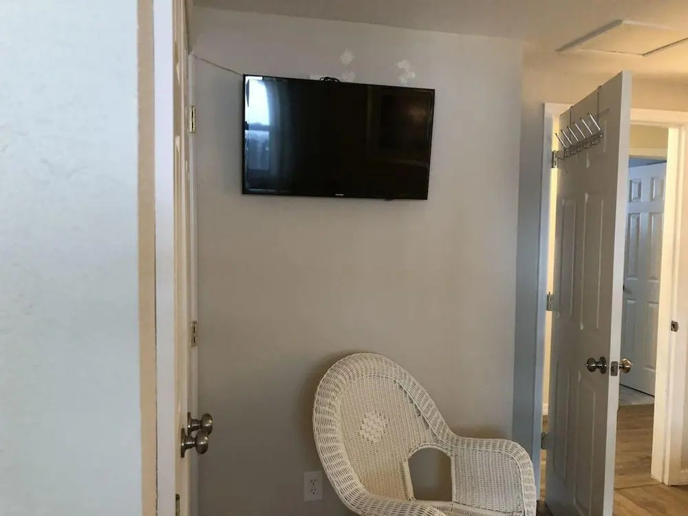 223 Pearl Whole House