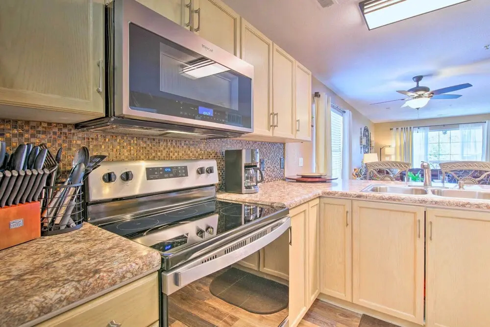 ~ 3 Mi to The Strip: Branson Condo w/ Large Patio!