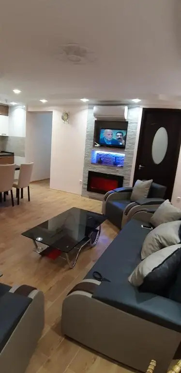 Keke's Home Pekini 7