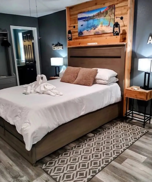 Tahoe Studio Spa With Hot Tub and Sauna