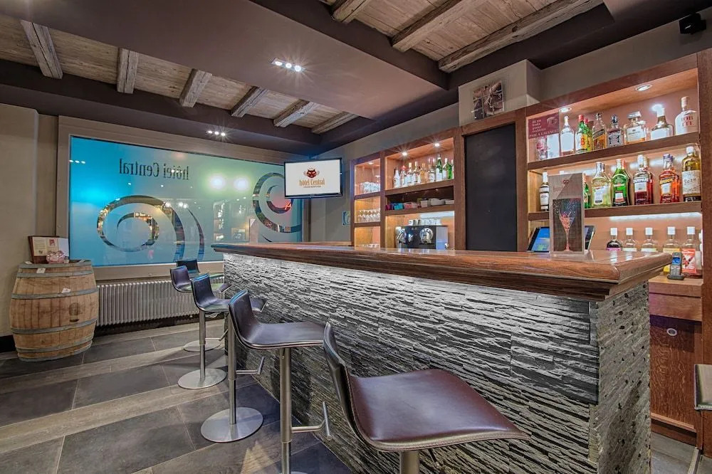 Hotel Central, SPA & LOUNGE BAR