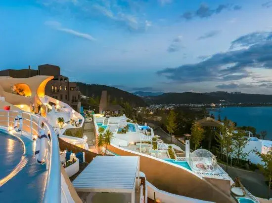 Songyun Skyline Seaview Holiday Hotel