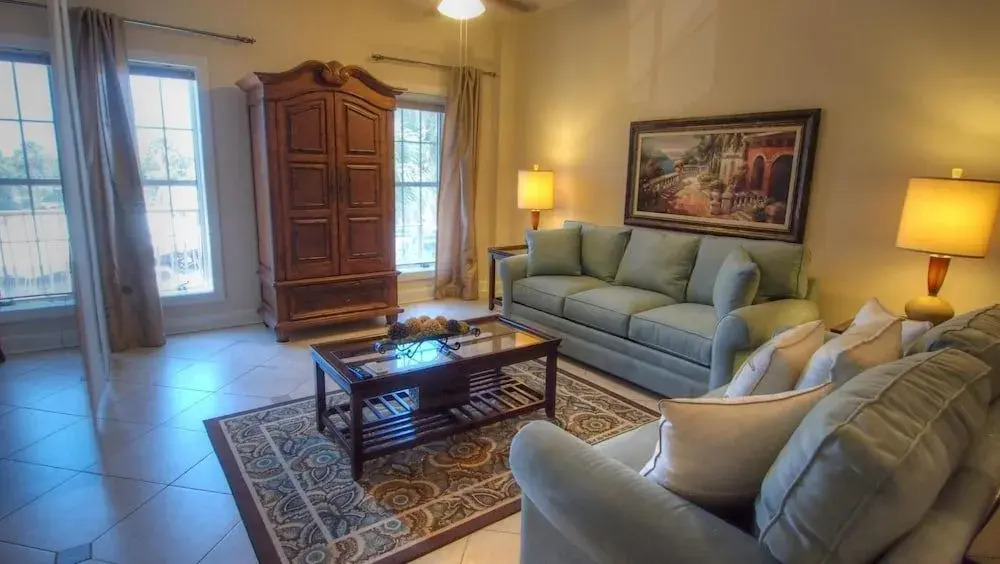 Plaza del Sol - 1 Br Condo