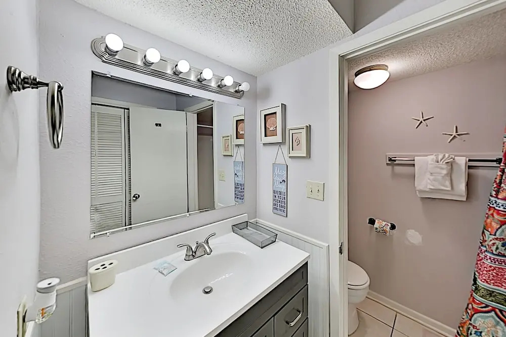 542nd98c 2 Bedroom Condo
