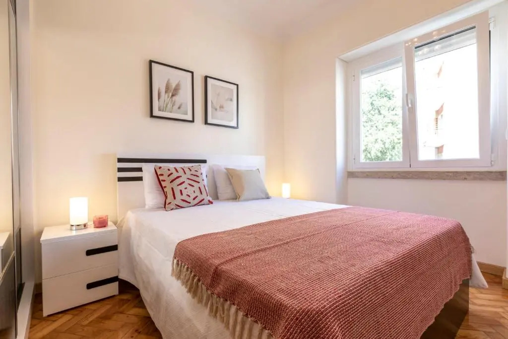 Campolide Lisbon Apartment