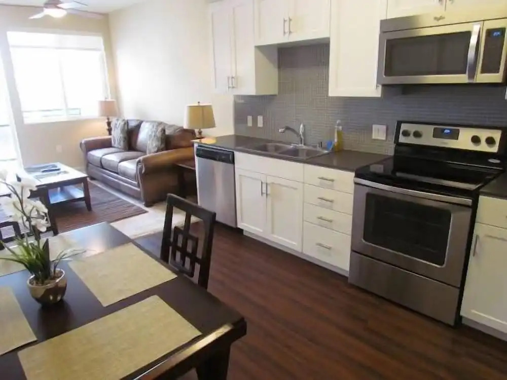 Full Amenities One Bedroom