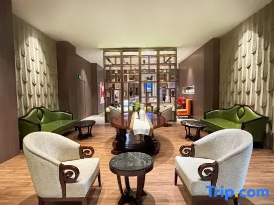 Tangcheng Boda Carrey International Hotel