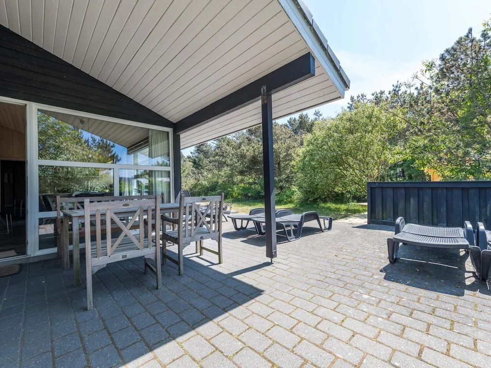8 Person Holiday Home in Henne