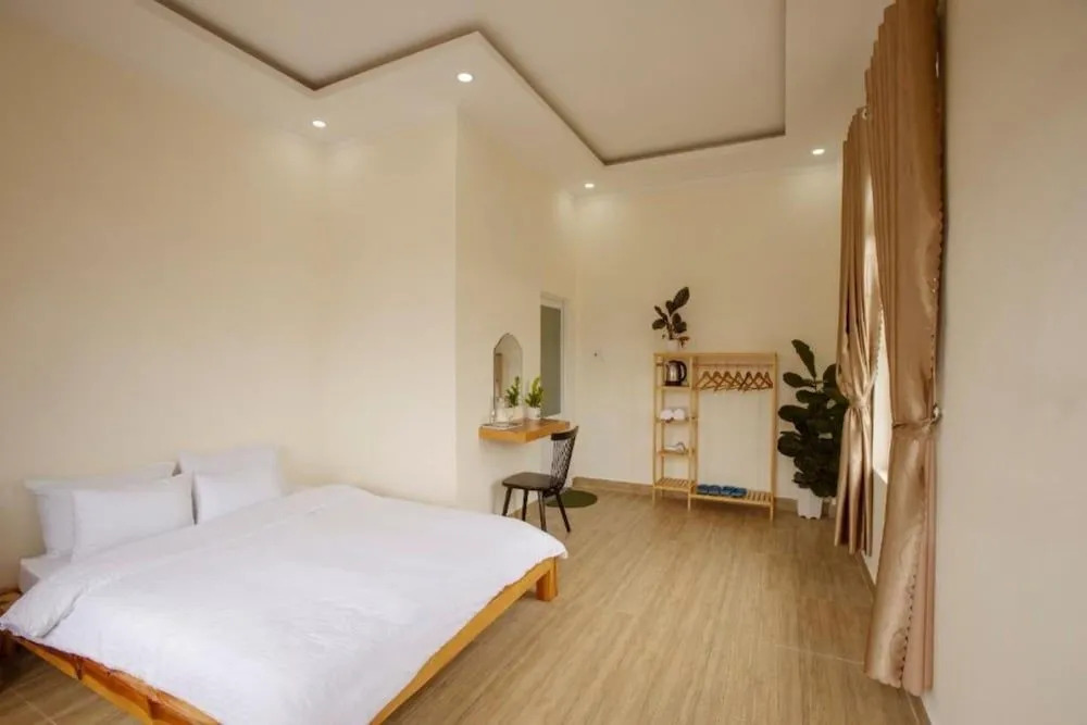 Calais Hotel Villa