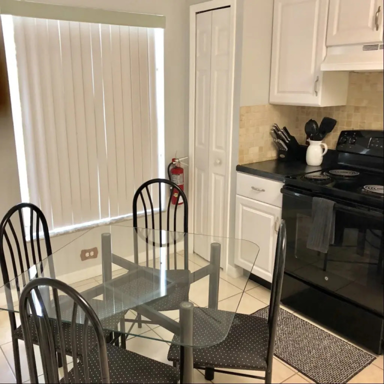 4341, Kissimmee, Us