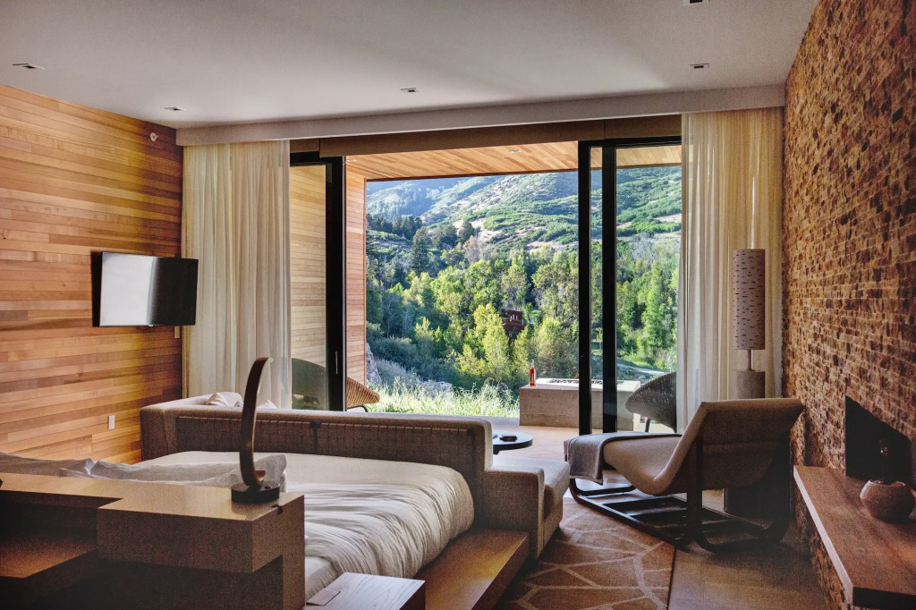 The Lodge at Blue Sky, Auberge Collection