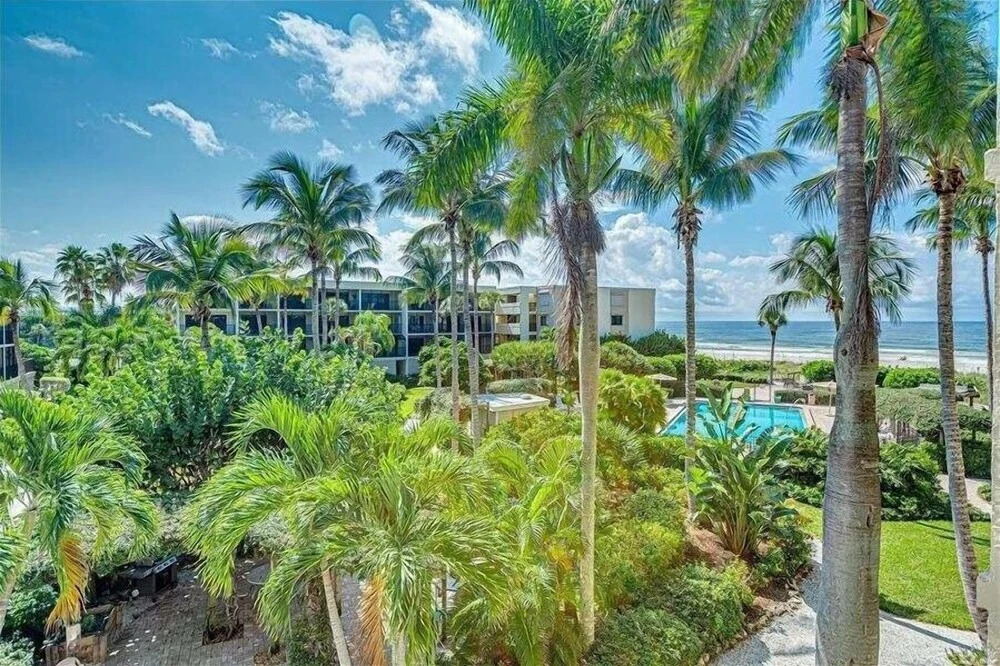 Sea Oats 241 2 Bedroom Condo by RedAwning