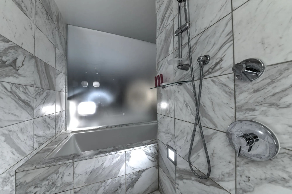 StripViewSuites at Palms Place