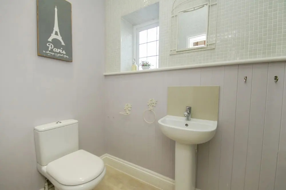 Little Paris - Parking - by Brighton Holiday Lets