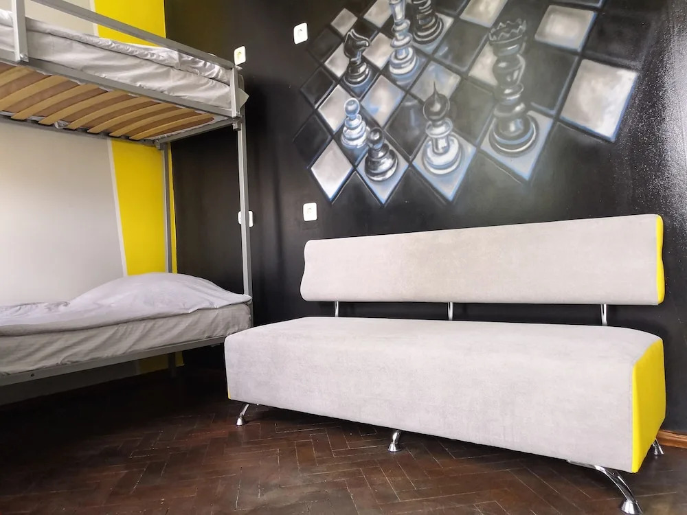 Yourhostel Университет