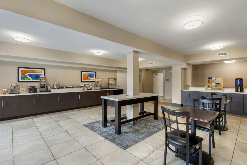 Best Western Watertown Inn & Suites