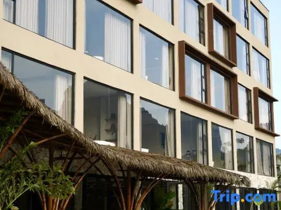 Daxin Ashu Courtyard Hotel (Detian Waterfall)
