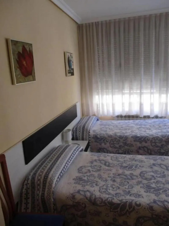 Hostal Becares