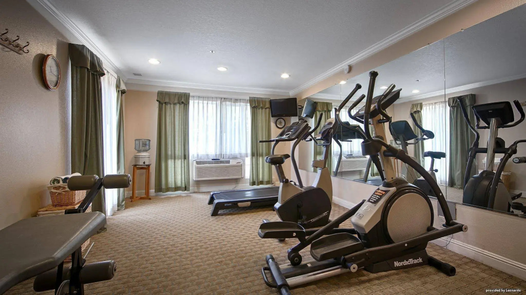 Best Western Colonial Inn