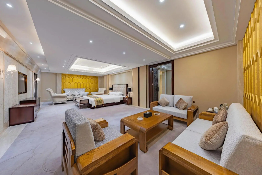 Shennong Hotel