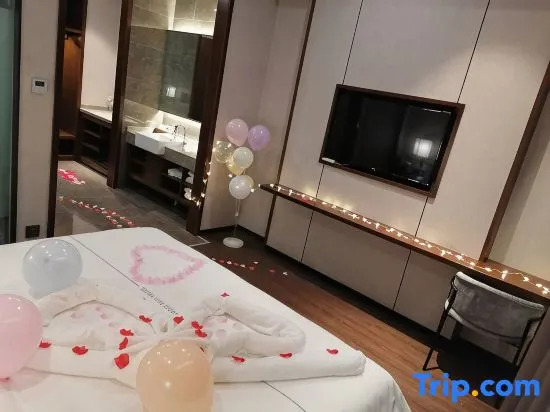 Metropolis Hotel (Ma'an Shandong Station  Anhui Industry university Branch)