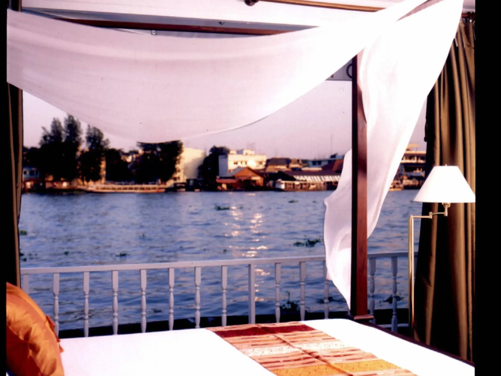 Ibrik Resort by the river