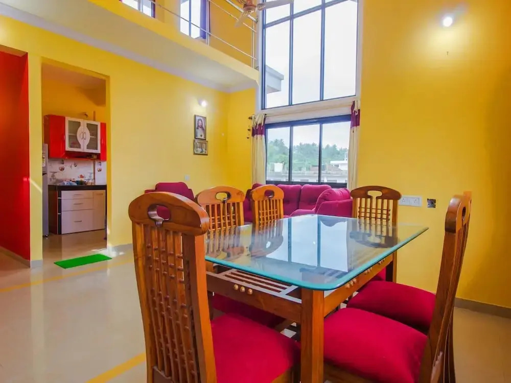 Oyo Home 18351 Luxurious Stay