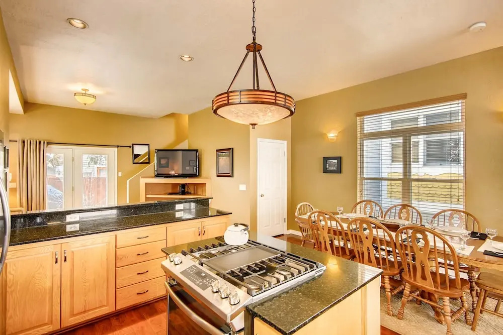 OLD TOWN RETREAT home