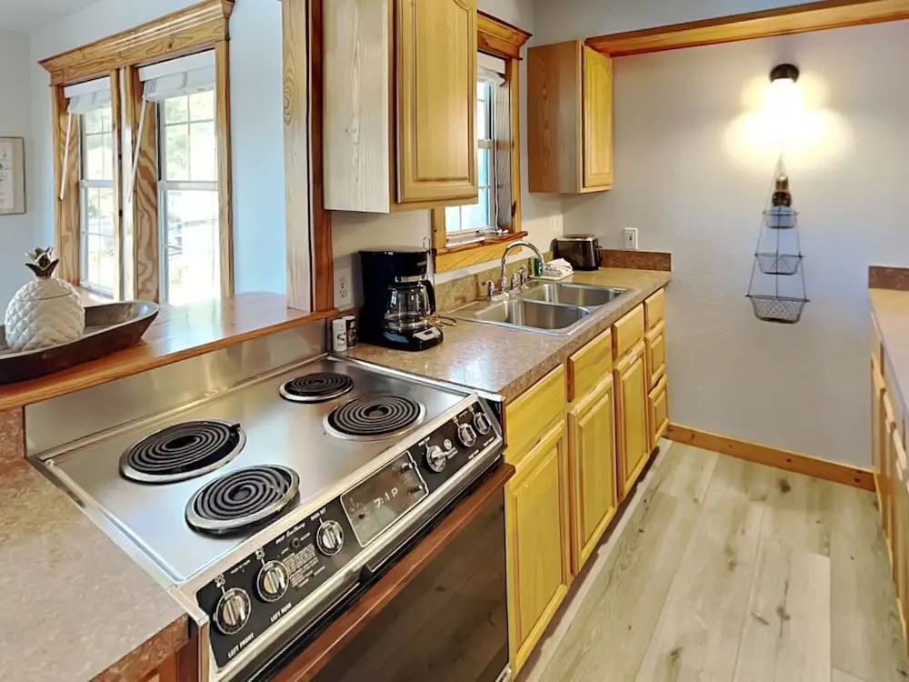 Saltcreek Sunsets by Tybee Vacation Rentals