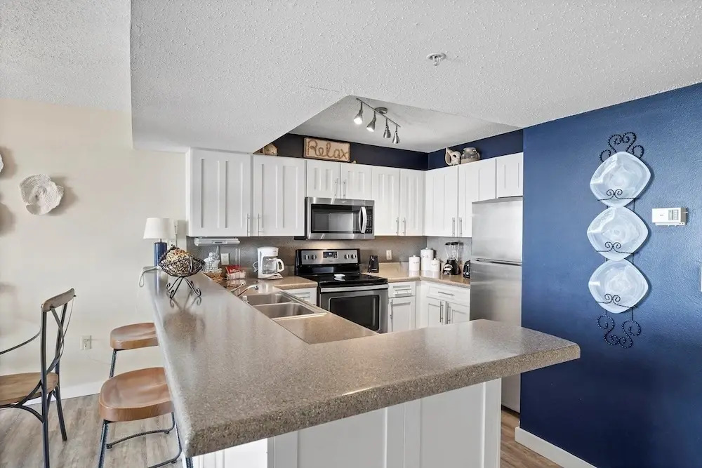 Pelican Beach 1506 1 Bedroom Condo by Pelican Beach Management
