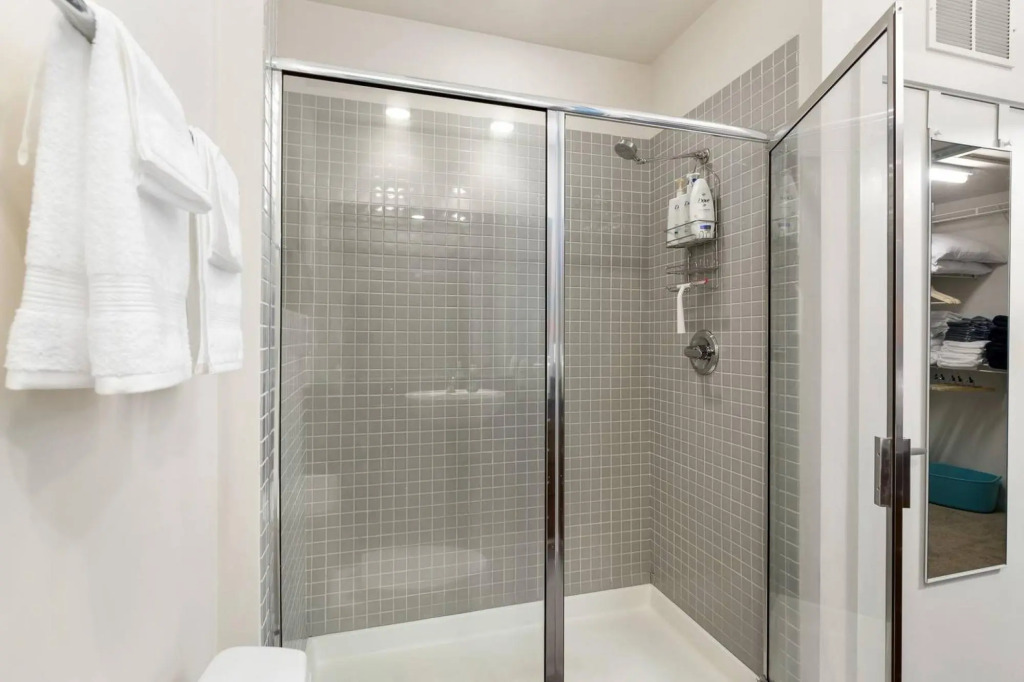One Bedroom Apartment -10 Min Walk to Epicentre Wifi