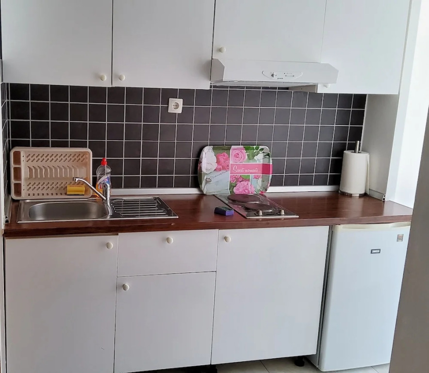 Appealing Apartment 8 Sleeps 3 Guests