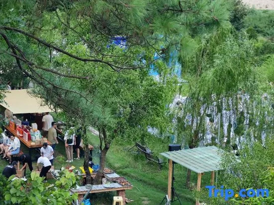 Xianhe Mountain Guesthouse