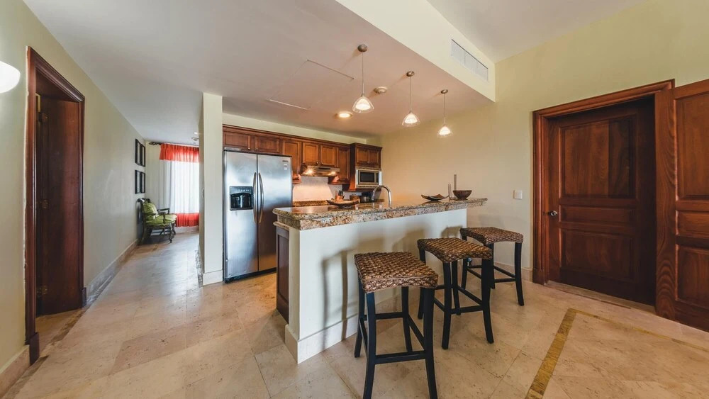 Lavish 2 BR apt at Golden Bear Lodge w Private Pool G111
