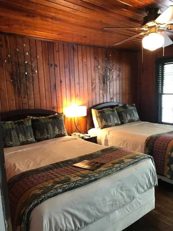 Riverside Lodge at Chimney Rock
