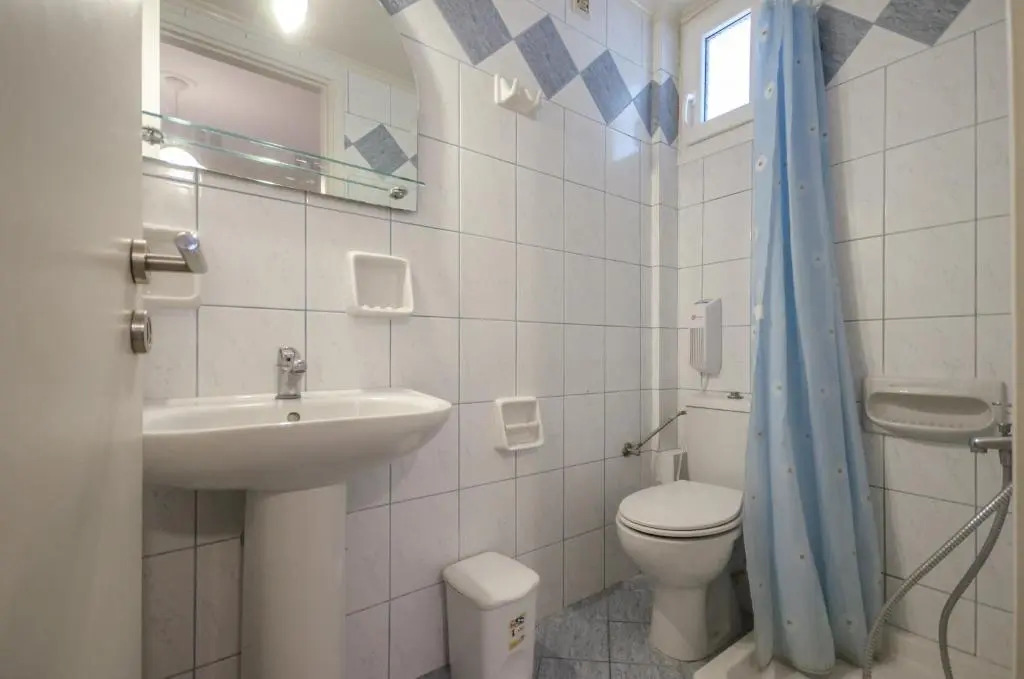 Polemis Studios & Apartments