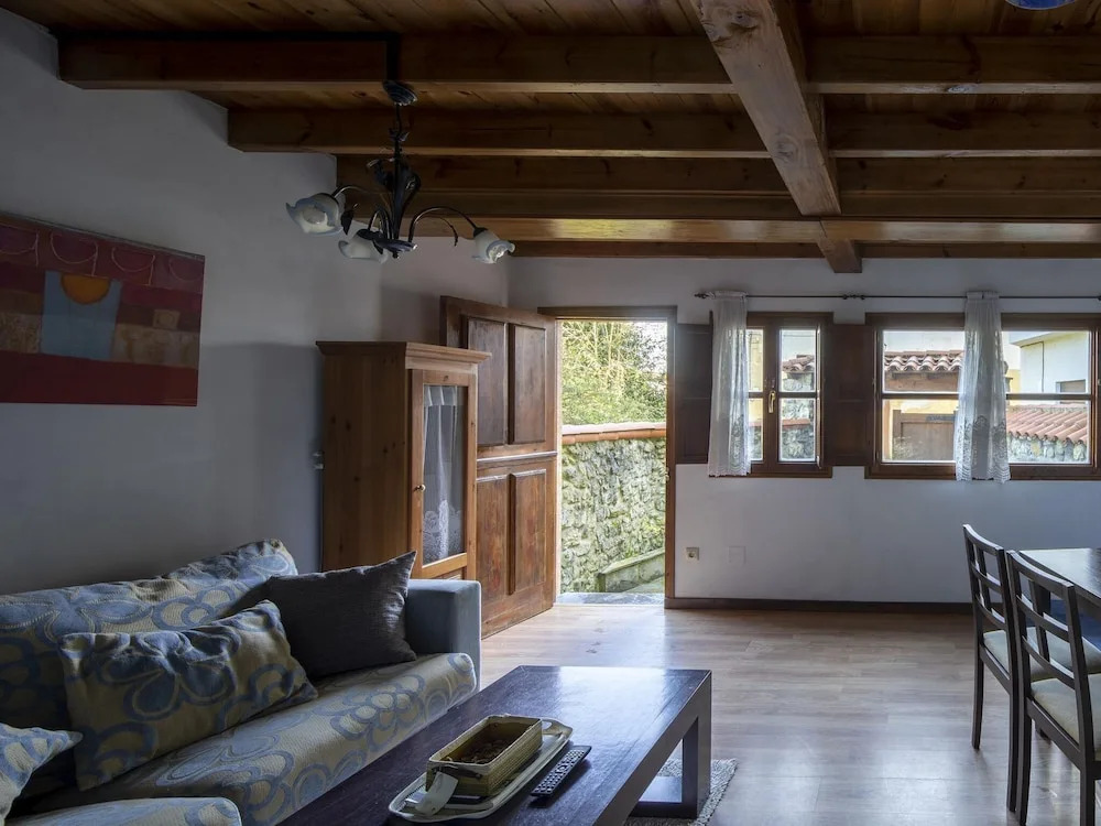 Lovely Apartment in Colunga near Sea Beach