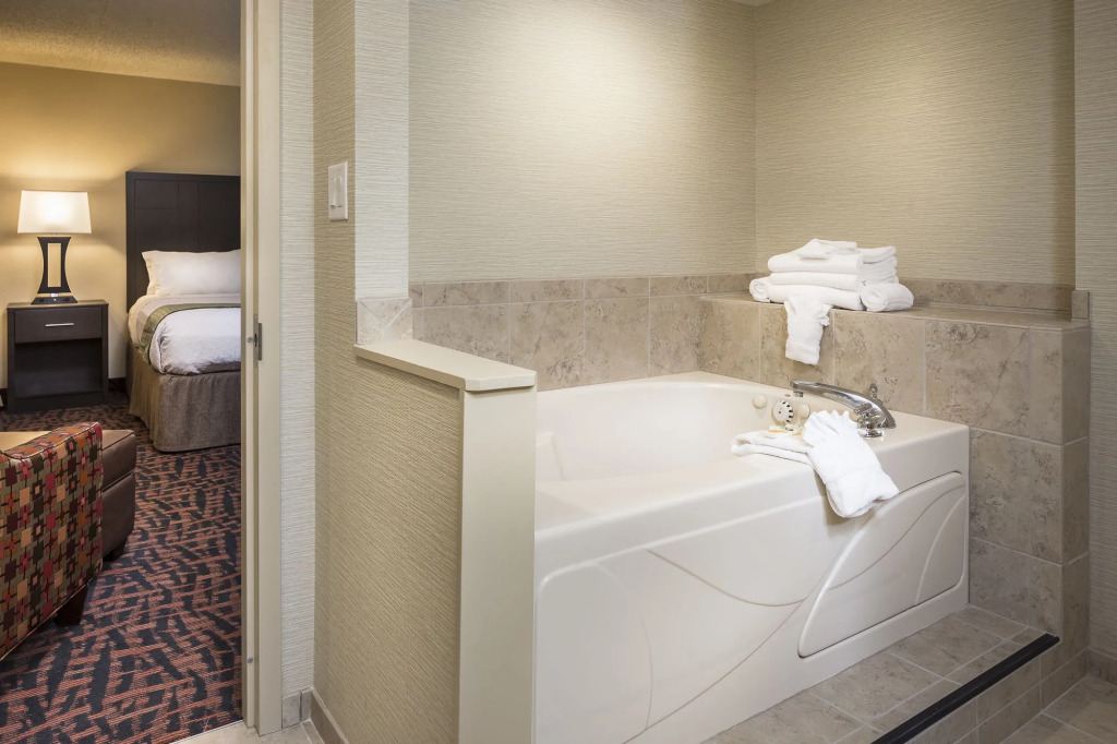 Holiday Inn Wichita East I-35 by IHG