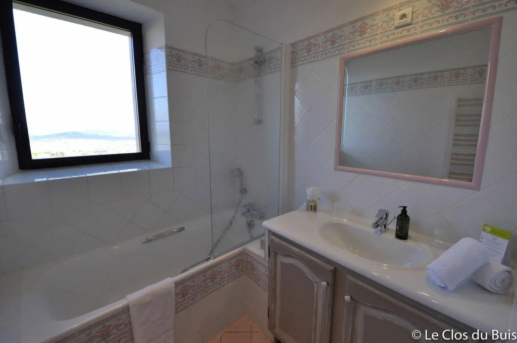 Le Clos Du Buis