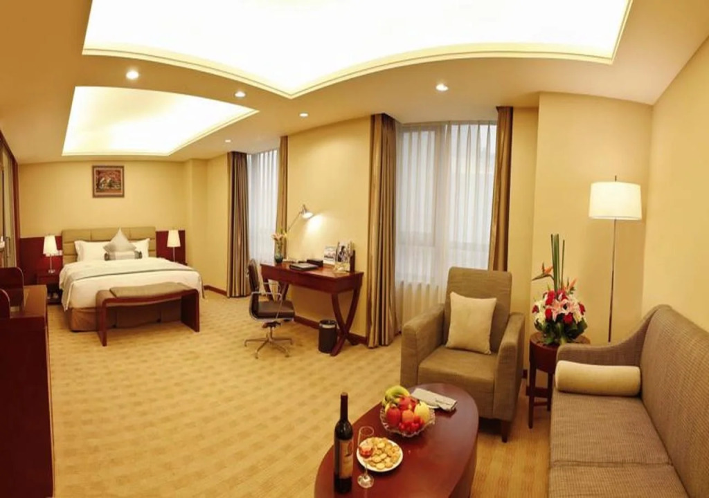 Sovereign International Hotel