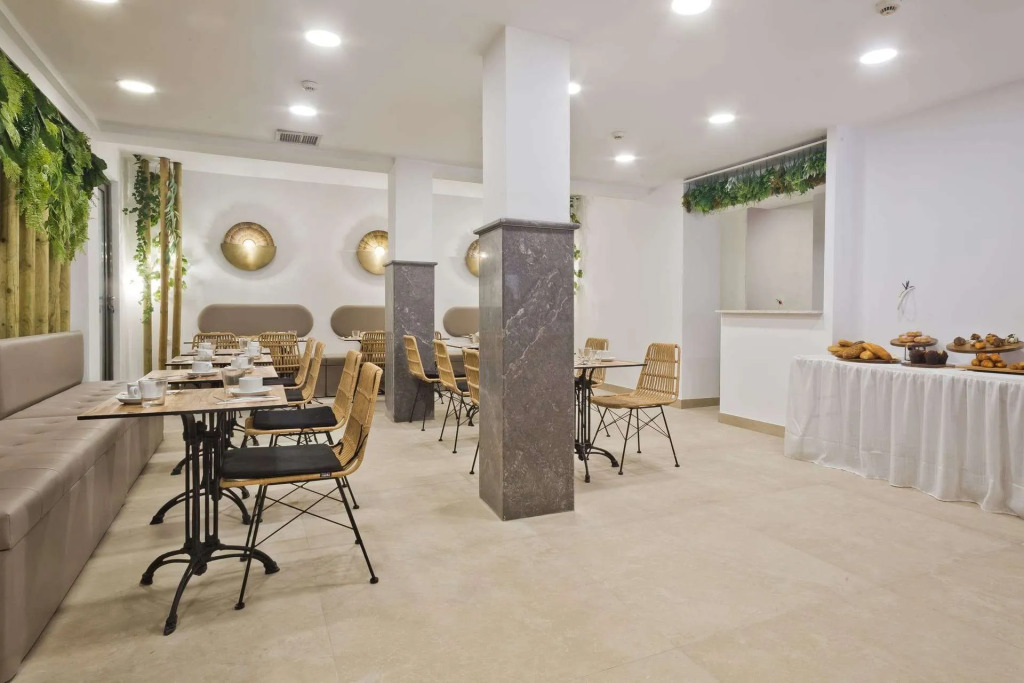 Diana Art Boutique Hotel