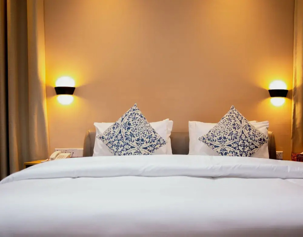 Momos Hotel