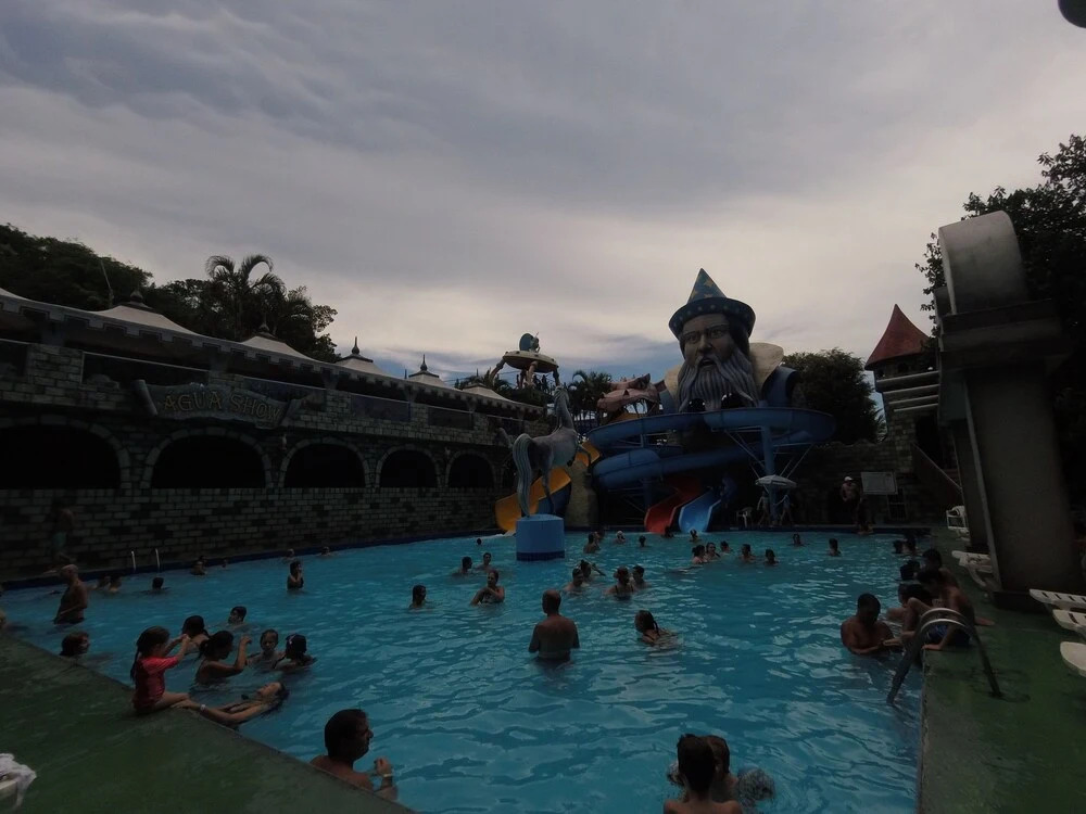 Regina Del Mare Residence Apartamentos completos para até 05 pessoas a 50 metros da praia