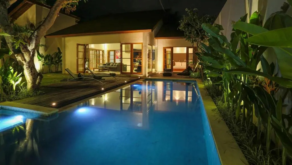 Villa Lima ac living 2 bedroom with pool in umalas