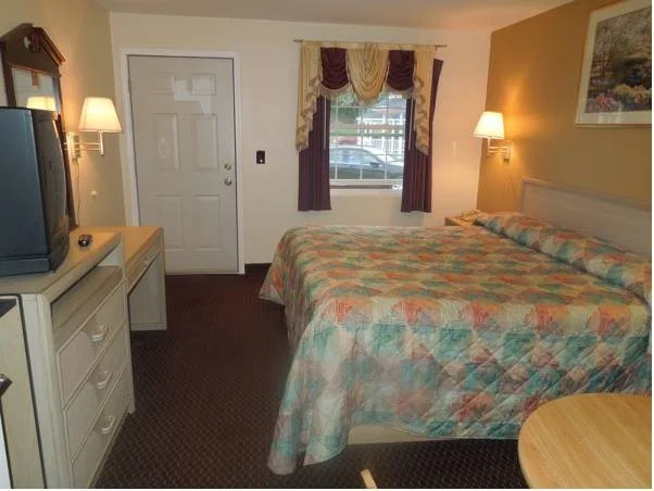 Seneca Clipper Inn