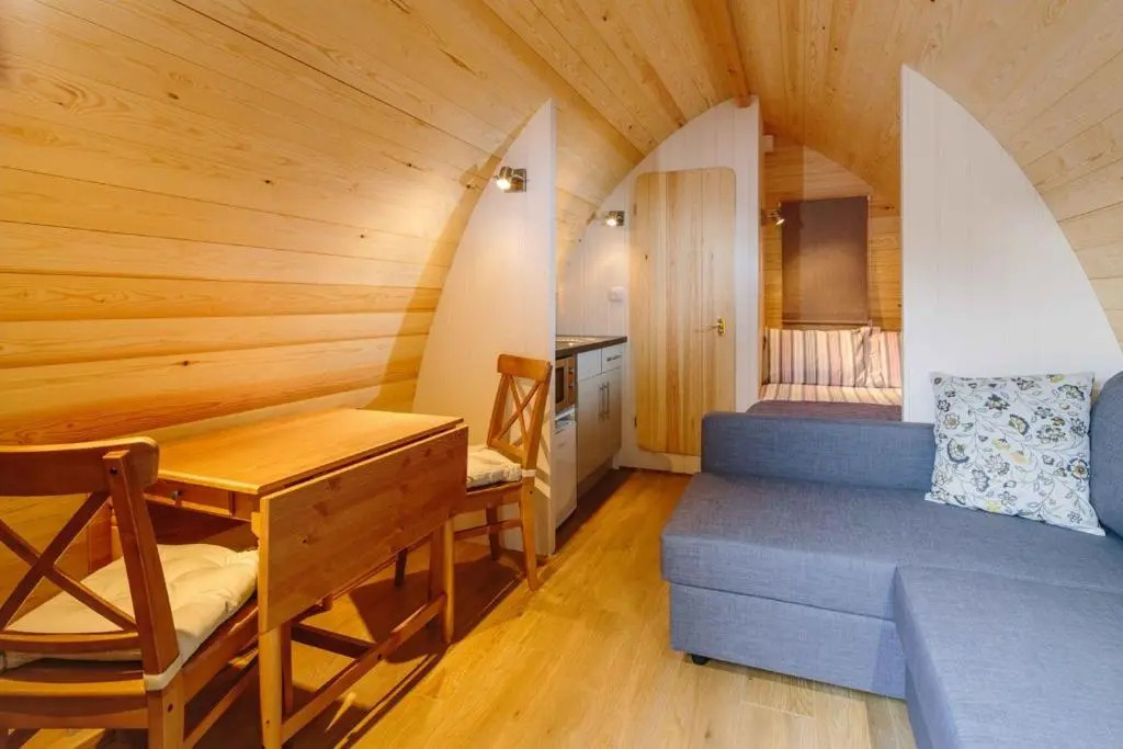 Buttercup Glamping Pod