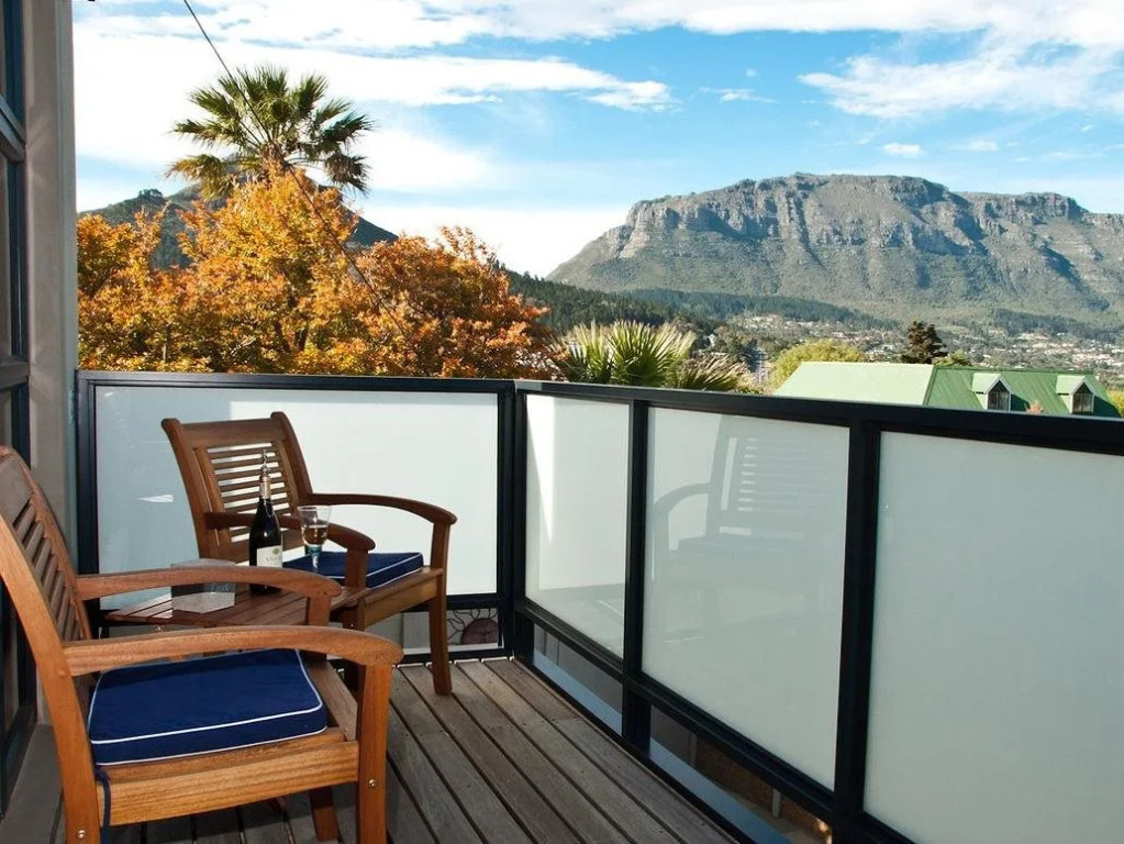 Somersby Guest House