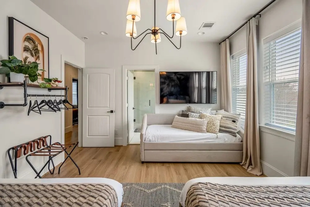 The Green Haus Luxxe Cabana Rooftop Retreat
