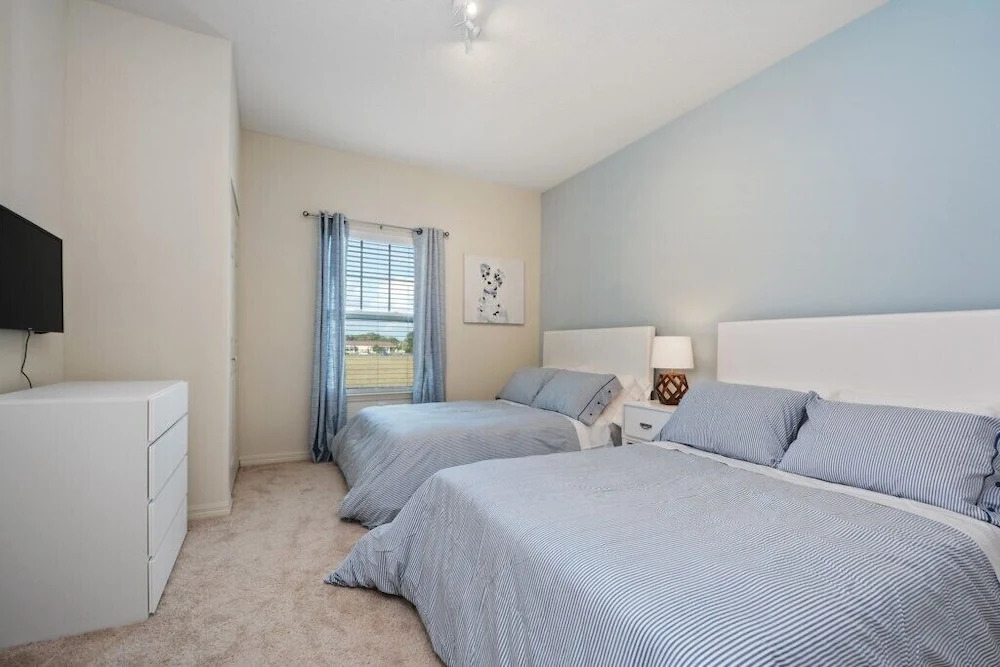 3 Bedroom Villa In The New West Lucaya Ge Townhouse
